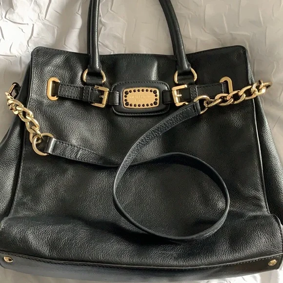 Michael Kors Hamilton Leather Purse with Gold Hardware - Picture 5 of 11